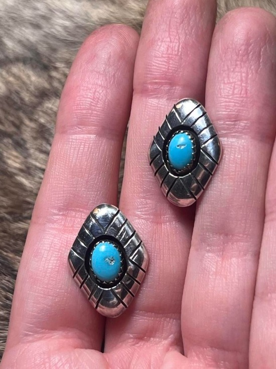 Jewelry - Sterling silver Felix Perry turquoise diamond shaped post earrings